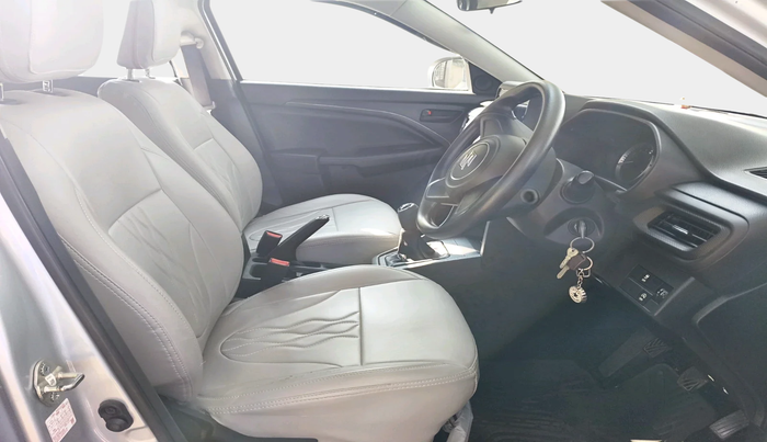 2023 Maruti BREZZA LXI SMART HYBRID, Petrol, Manual, 24,017 km, interior