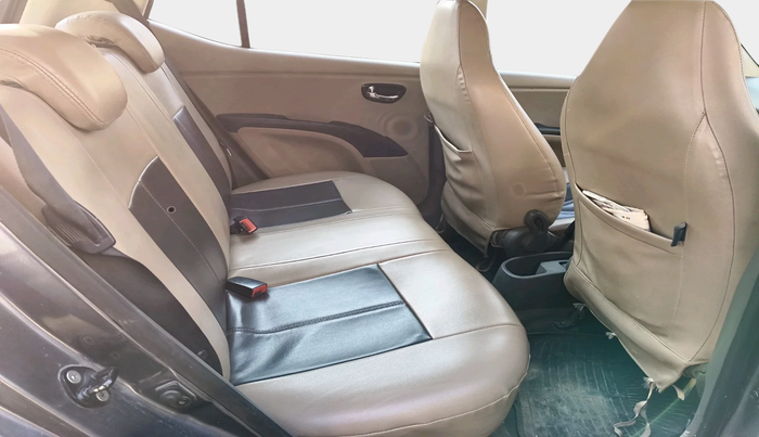 2013 Hyundai i10 SPORTZ 1.2, Petrol, Manual, 84,101 km, interior