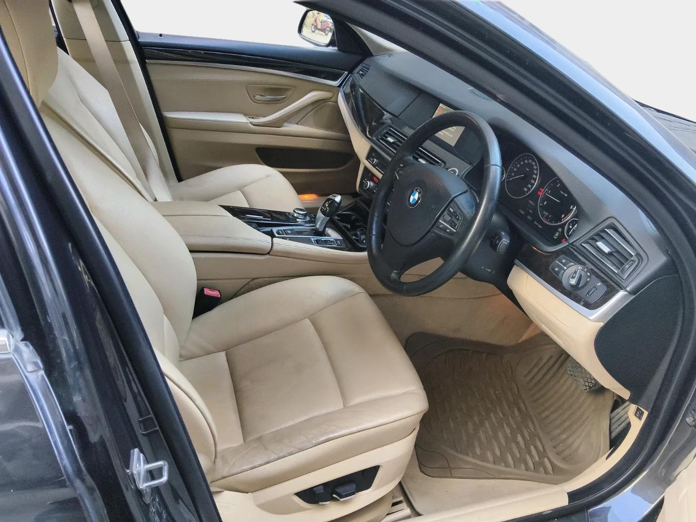 2013 BMW 5 Series 520D 2.0, Diesel, Automatic, 1,13,591 km, interior