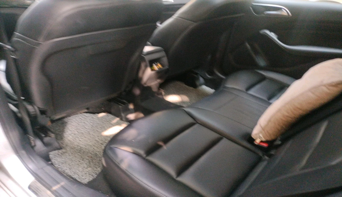 2012 Mercedes Benz B Class B 180 SPORTS PETROL, Petrol, Automatic, 40,093 km, interior