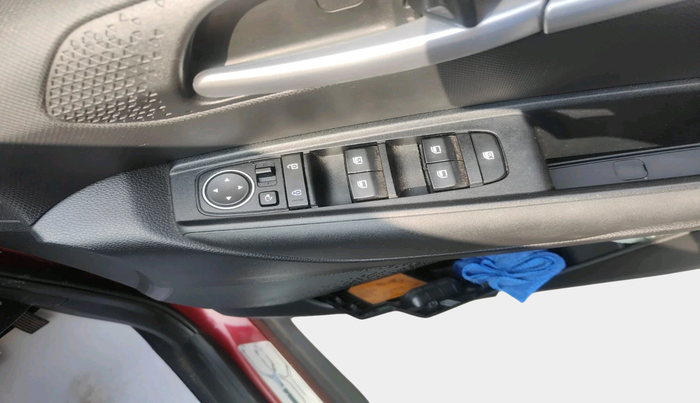 2020 KIA SONET HTK PLUS 1.2, Petrol, Manual, 37,071 km, interior