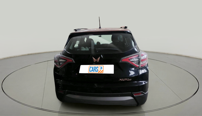 2022 Mahindra XUV400 EL 7.2 KW, Electric, Automatic, 41,973 km, exterior