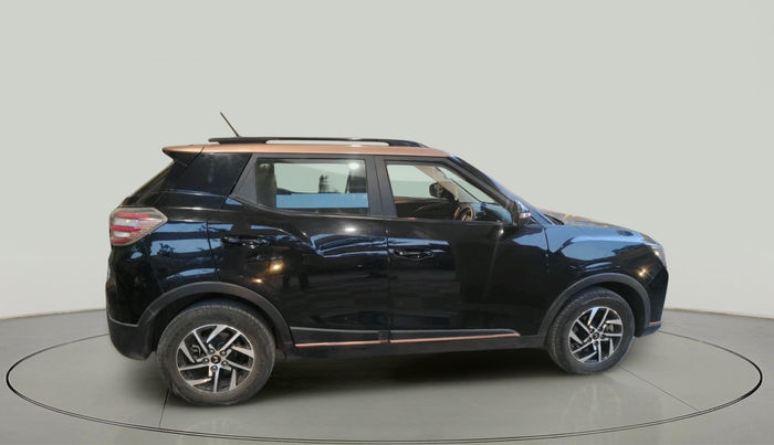 2022 Mahindra XUV400 EL 7.2 KW, Electric, Automatic, 41,973 km, exterior