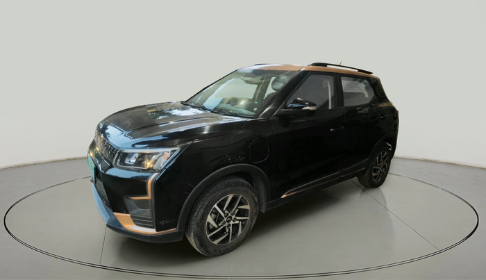 2022 Mahindra XUV400 EL 7.2 KW, Electric, Automatic, 41,973 km, exterior