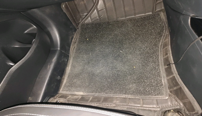 2022 Mahindra XUV400 EL 7.2 KW, Electric, Automatic, 41,973 km, interior