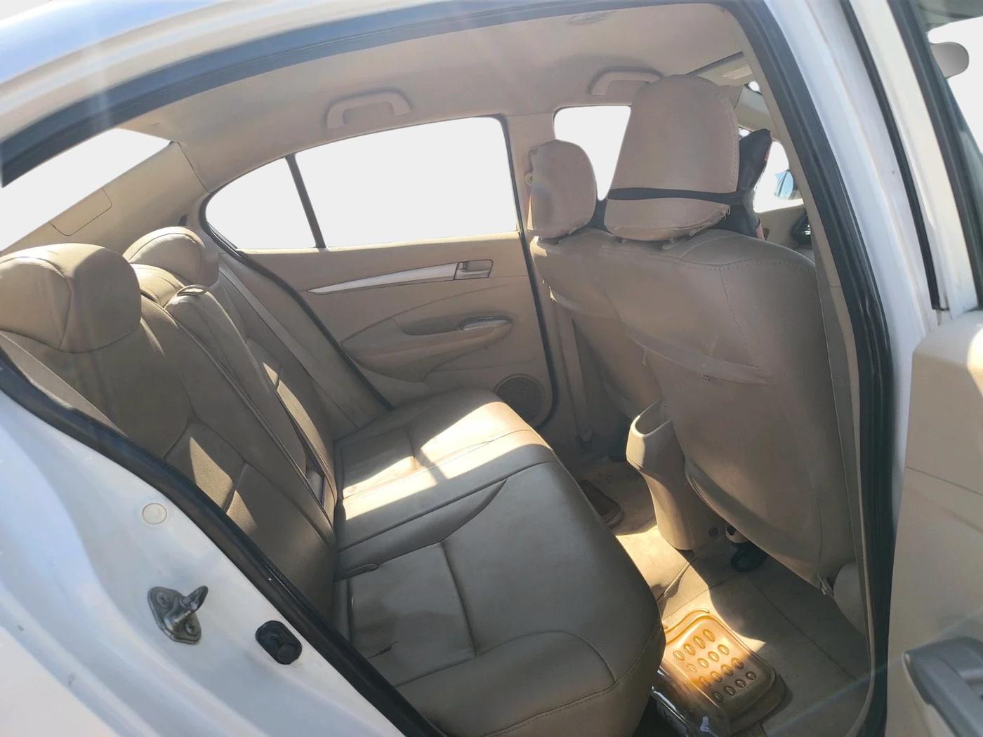 2011 Honda City 1.5L I-VTEC V MT, CNG, Manual, 1,00,744 km, interior