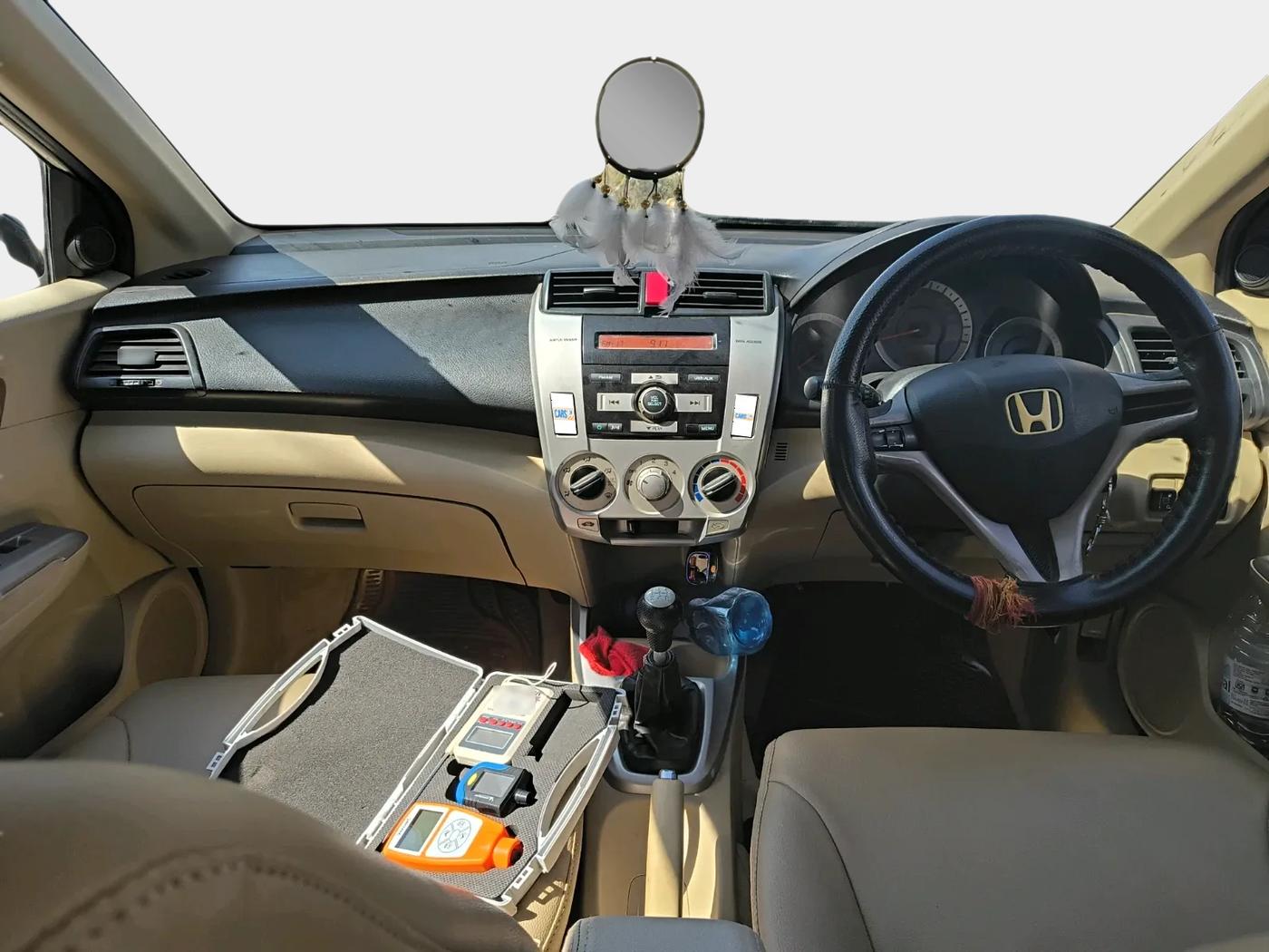 2011 Honda City 1.5L I-VTEC V MT, CNG, Manual, 1,00,744 km, interior