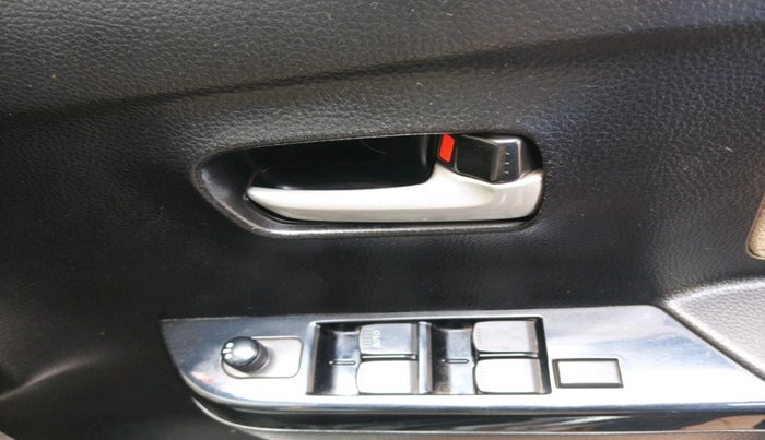 2017 Maruti Wagon R 1.0 VXI, Petrol, Manual, 89,060 km, interior