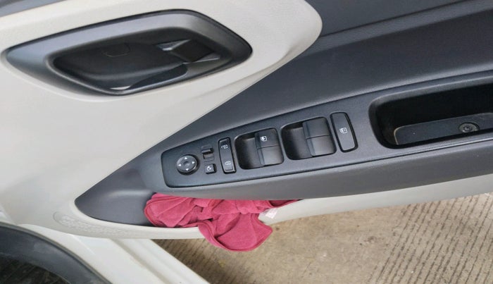 2021 Hyundai AURA S 1.2 AMT, Petrol, Automatic, 48,711 km, interior