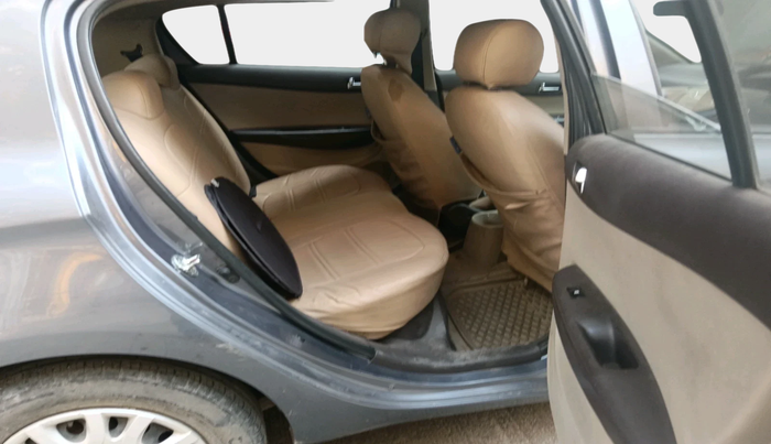 2011 Hyundai i20 MAGNA 1.2, Petrol, Manual, 95,429 km, interior