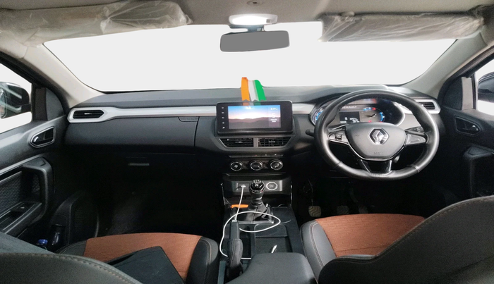 2024 Renault Kiger RXT (O) MT, Petrol, Manual, 8,269 km, interior