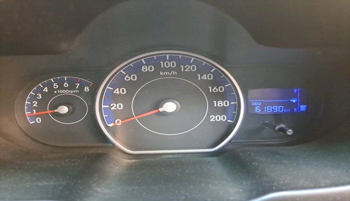 2012 Hyundai i10 MAGNA 1.2, Petrol, Manual, 61,890 km, interior