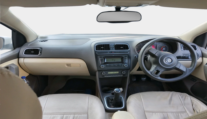 2011 Volkswagen Vento HIGHLINE 1.6 MPI, Petrol, Manual, 74,612 km, interior