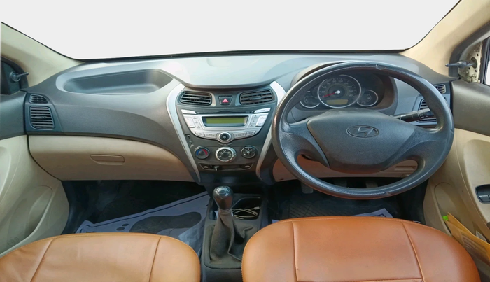 2016 Hyundai Eon MAGNA +, Petrol, Manual, 86,102 km, interior