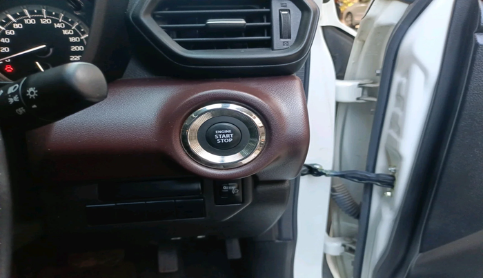 2023 Maruti Grand Vitara DELTA SMART HYBRID AT, Petrol, Automatic, 20,759 km, interior