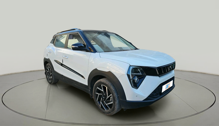 2024 Mahindra XUV 3XO AX7 1.5 Turbo Diesel Autoshift Plus, Diesel, Automatic, 34,274 km, exterior