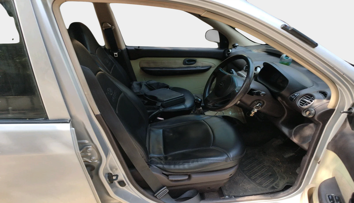 2010 Hyundai Santro Xing GLS, Petrol, Manual, 75,700 km, interior