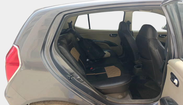 2015 Hyundai i10 SPORTZ 1.1, CNG, Manual, 1,22,090 km, interior