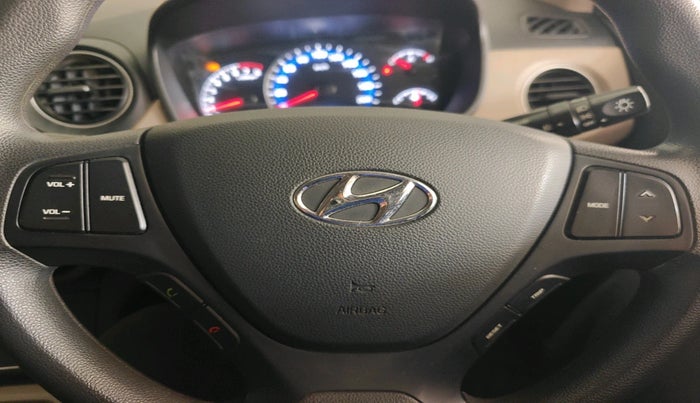 2015 Hyundai Xcent SX 1.2, Petrol, Manual, 60,453 km, interior