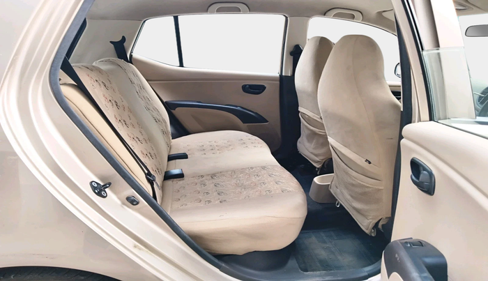 2010 Hyundai i10 MAGNA 1.2, Petrol, Manual, 40,358 km, interior