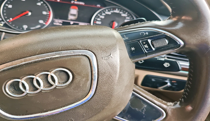 2013 Audi A6 2.0 TDI PREMIUM, Diesel, Automatic, 1,60,327 km, interior