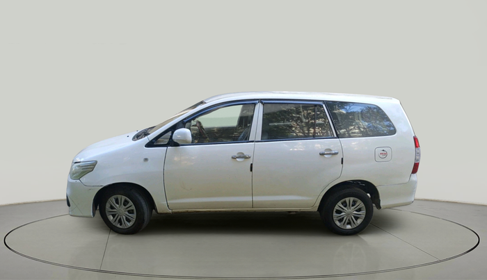 2013 Toyota Innova 2.5 G4 7 STR, Diesel, Manual, 1,83,685 km, exterior