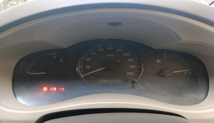 2013 Toyota Innova 2.5 G4 7 STR, Diesel, Manual, 1,83,685 km, interior