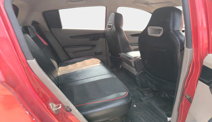 2016 Mahindra Kuv100 K2 6 STR, CNG, Manual, 1,67,619 km, interior