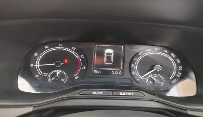 2024 Skoda KUSHAQ AMBITION 1.0L TSI MT, Petrol, Manual, 8,921 km, interior