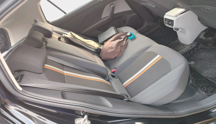 2024 Skoda KUSHAQ AMBITION 1.0L TSI MT, Petrol, Manual, 8,921 km, interior