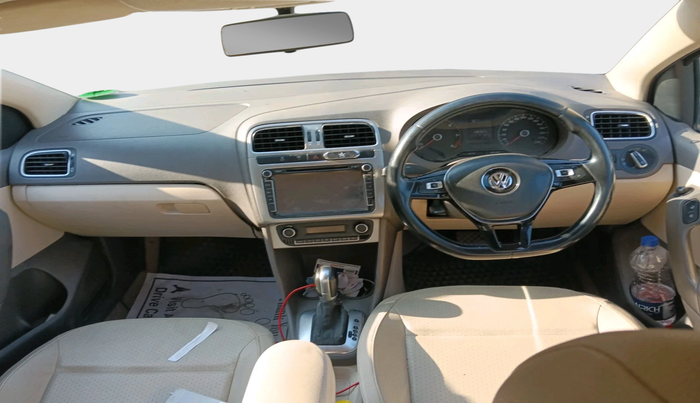 2015 Volkswagen Vento HIGHLINE 1.5 AT, Diesel, Automatic, 1,28,760 km, interior