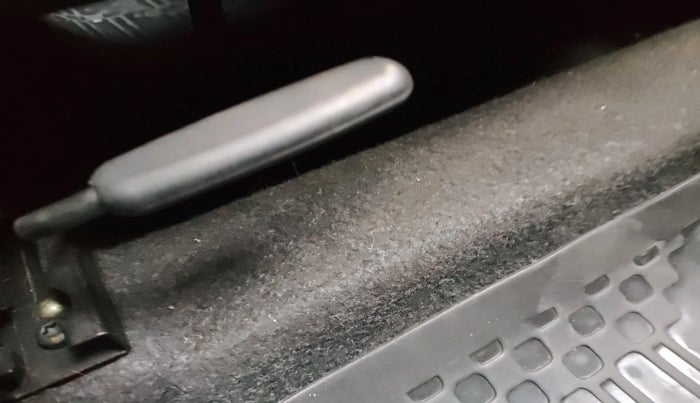 2016 Renault Kwid RXT 1.0 AMT (O), Petrol, Automatic, 27,052 km, interior