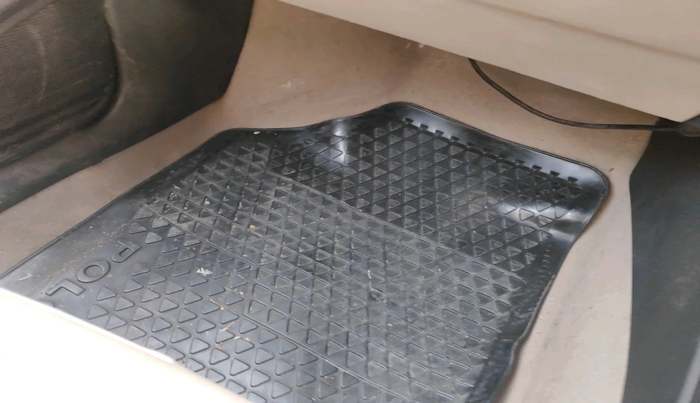 2011 Volkswagen Polo TRENDLINE 1.2L PETROL, Petrol, Manual, 62,254 km, interior