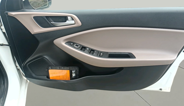 2019 Hyundai Elite i20 SPORTZ PLUS 1.2, Petrol, Manual, 14,697 km, interior