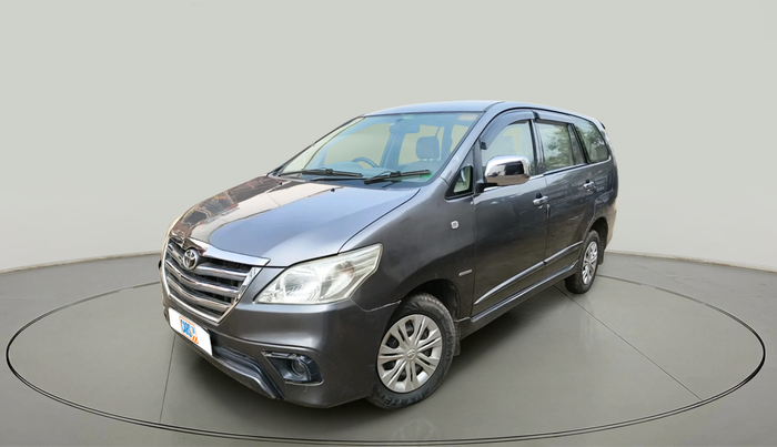2014 Toyota Innova 2.5 GX 8 STR, Diesel, Manual, 2,03,288 km, exterior