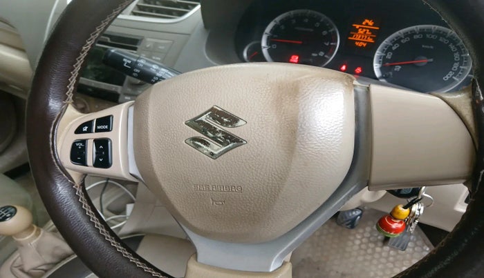 2014 Maruti Ertiga ZXI, Petrol, Manual, 1,73,771 km, interior