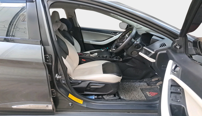 2024 Tata NEXON CREATIVE + 1.5 DIESEL, Diesel, Manual, 31,443 km, interior