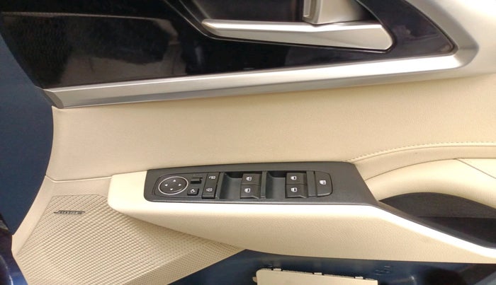 2022 KIA CARENS LUXURY PLUS 1.5 DIESEL AT 7 STR, Diesel, Automatic, 21,617 km, interior