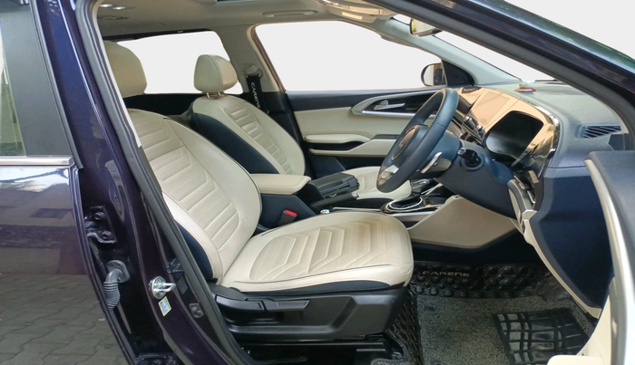 2022 KIA CARENS LUXURY PLUS 1.5 DIESEL AT 7 STR, Diesel, Automatic, 21,617 km, interior