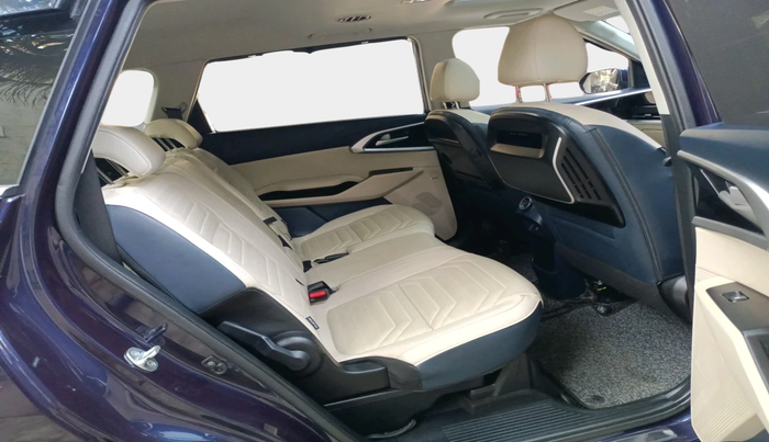 2022 KIA CARENS LUXURY PLUS 1.5 DIESEL AT 7 STR, Diesel, Automatic, 21,617 km, interior