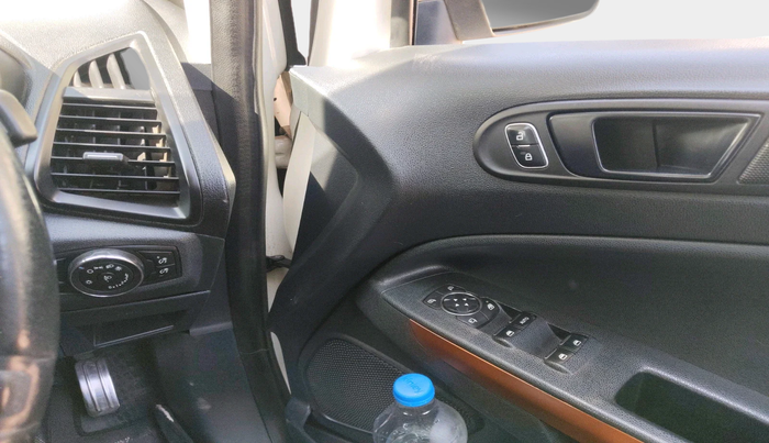 2020 Ford Ecosport TITANIUM 1.5L SPORTS(SUNROOF) DIESEL, Diesel, Manual, 1,47,478 km, interior