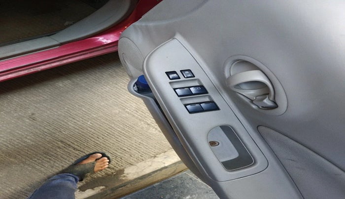 2011 Nissan Micra XV DIESEL, Diesel, Manual, 1,56,574 km, interior