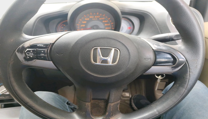 2014 Honda Amaze 1.5L I-DTEC S, Diesel, Manual, 1,09,316 km, interior