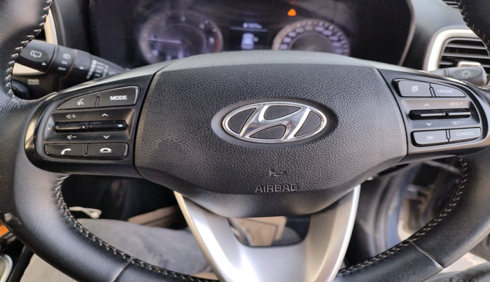 2019 Hyundai VENUE SX(O) 1.4 CRDI, Diesel, Manual, 1,36,001 km, interior