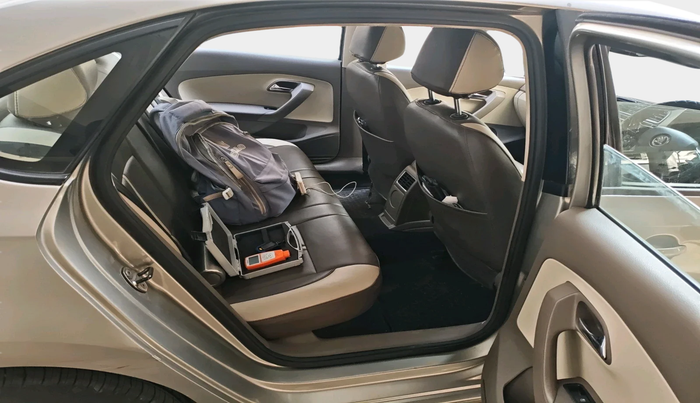 2013 Skoda Rapid AMBITION 1.6 MPI MT PLUS, Petrol, Manual, 1,14,613 km, interior