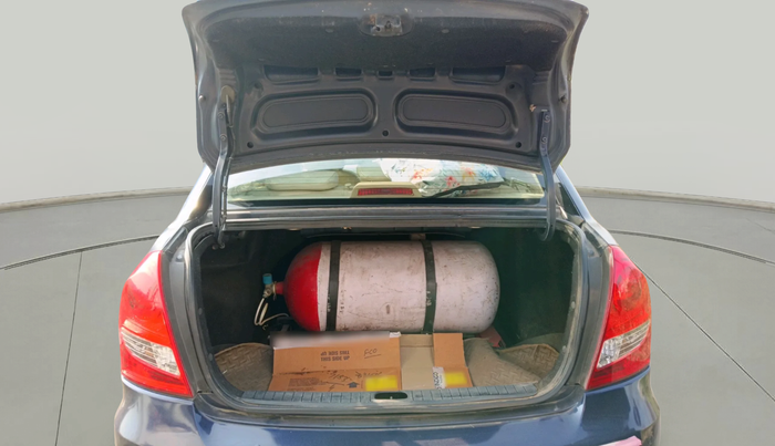 2010 Hyundai Verna TRANSFORM 1.6 SX VTVT, Petrol, Manual, 70,649 km, exterior