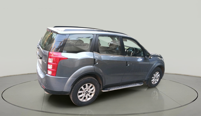 2016 Mahindra XUV500 W10, Diesel, Manual, 95,698 km, exterior