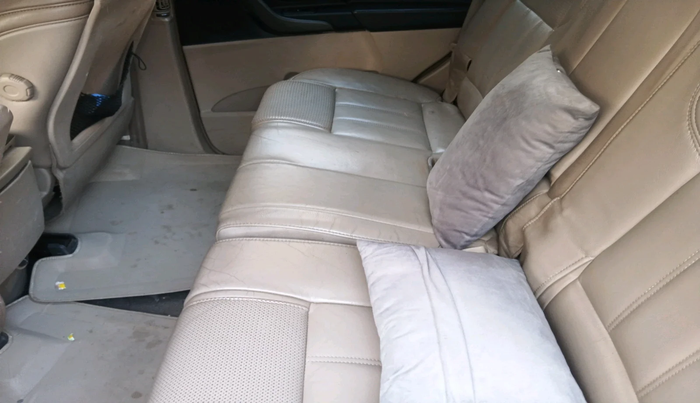 2016 Mahindra XUV500 W10, Diesel, Manual, 95,698 km, interior