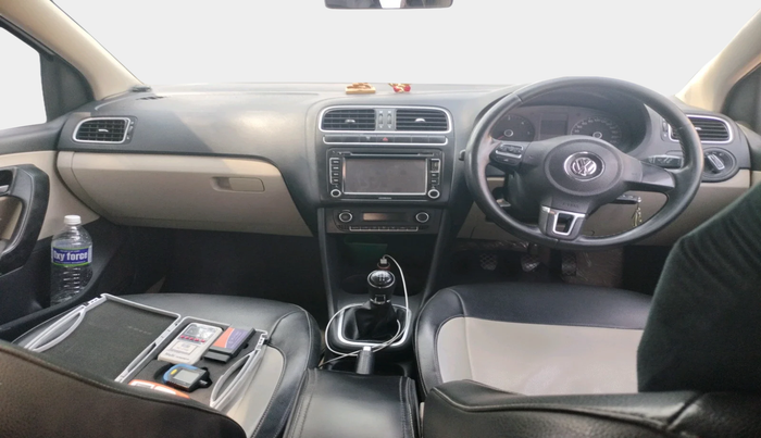 2013 Volkswagen Polo HIGHLINE DIESEL, Diesel, Manual, 1,07,538 km, interior