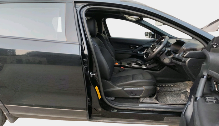 2024 Tata Harrier FEARLESS PLUS DARK EDITION AT, Diesel, Automatic, 16,223 km, interior